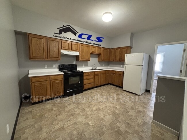 Building Photo - 1400 North Ave