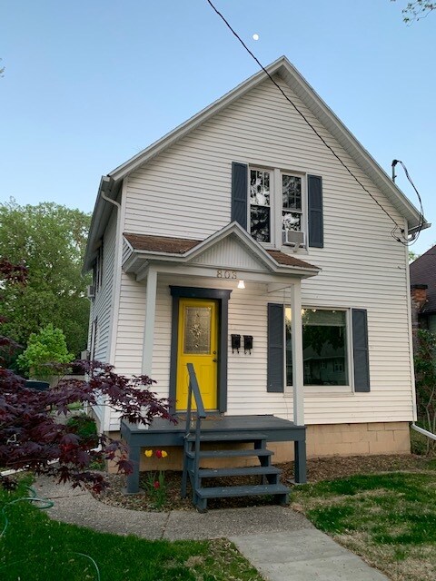Building Photo - 803 Wayne St