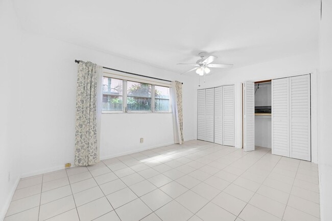 Foto del edificio - 3208 Colony Club Rd