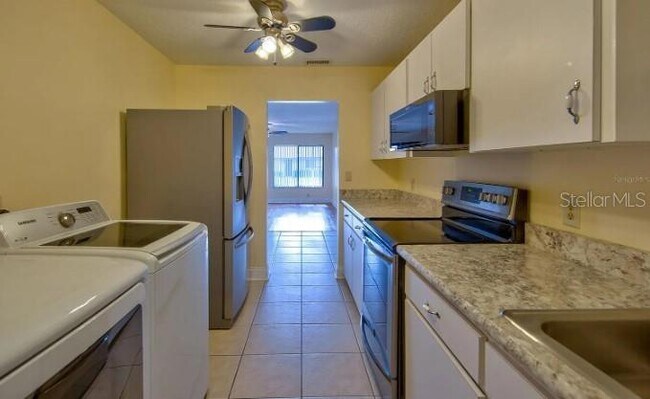 Foto del edificio - 605 Northlake Blvd