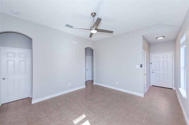 Building Photo - 141 Kype Cove