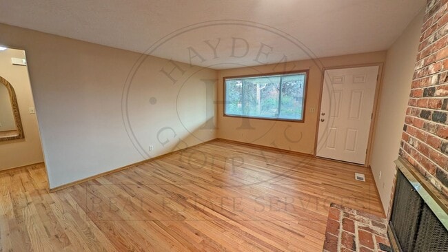 Photo - 15166 SE Topaz Ave House