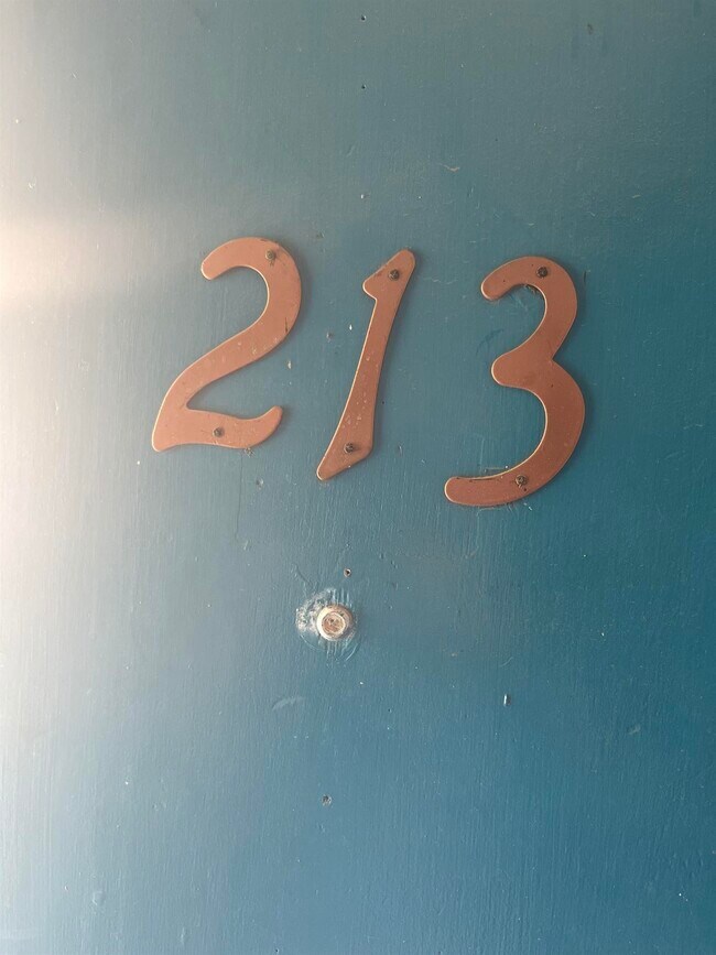 Foto del edificio - 6929 Timber