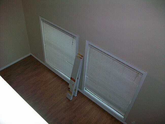 View of Den area from upstairs - 1623 W Adoue St
