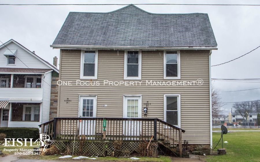 300 W Clinton St Unit 2, Lock Haven, PA 17745 Room for Rent in Lock