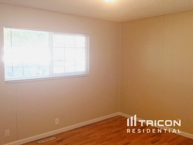 Building Photo - 2685 Grose Ln