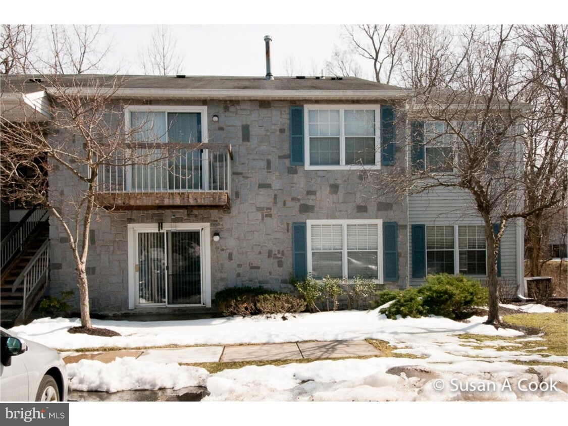 24 Coral Tree Ct, Trenton, NJ 08648 Townhome Rentals in Trenton NJ