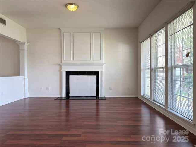 Building Photo - 7504 Double Springs Ct