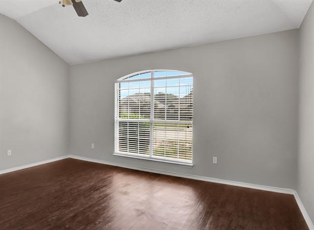 Foto del edificio - 10300 Ashmont Dr