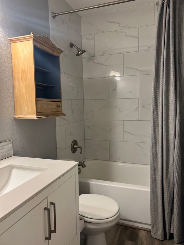 Foto del edificio - 210 meadowlane