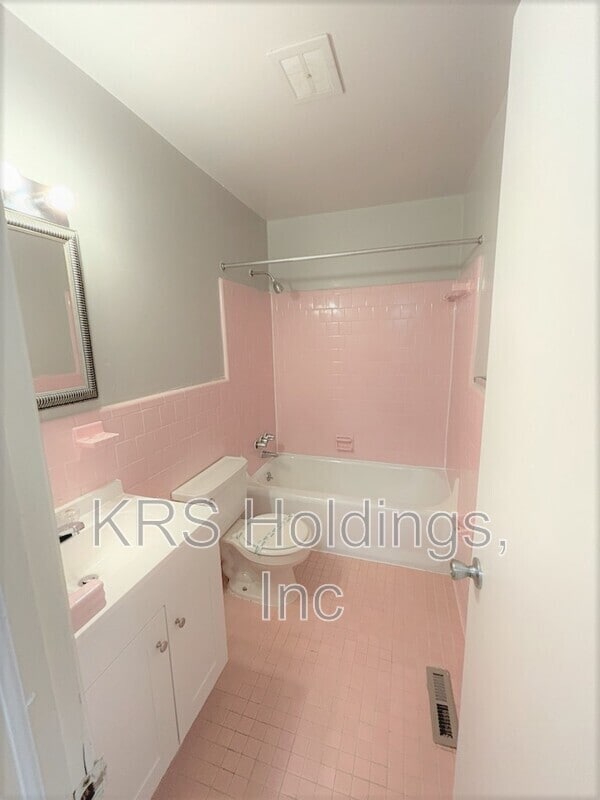 Building Photo - 2792 Goolsby Ave