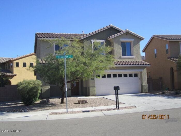 Primary Photo - Beautiful 4-bedroom 3-bathroom - GREAT LOC...