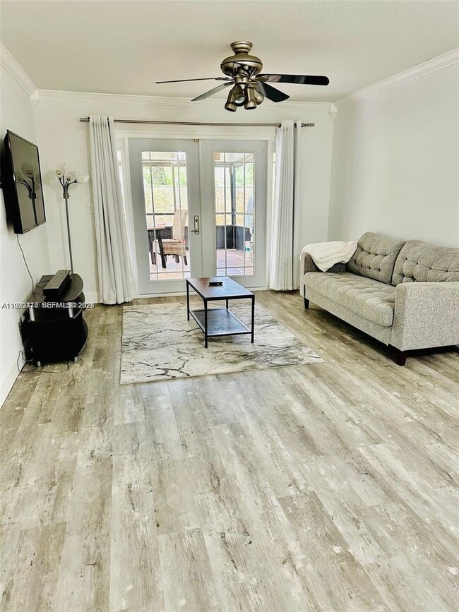 Building Photo - 5201 SW 31st Ave