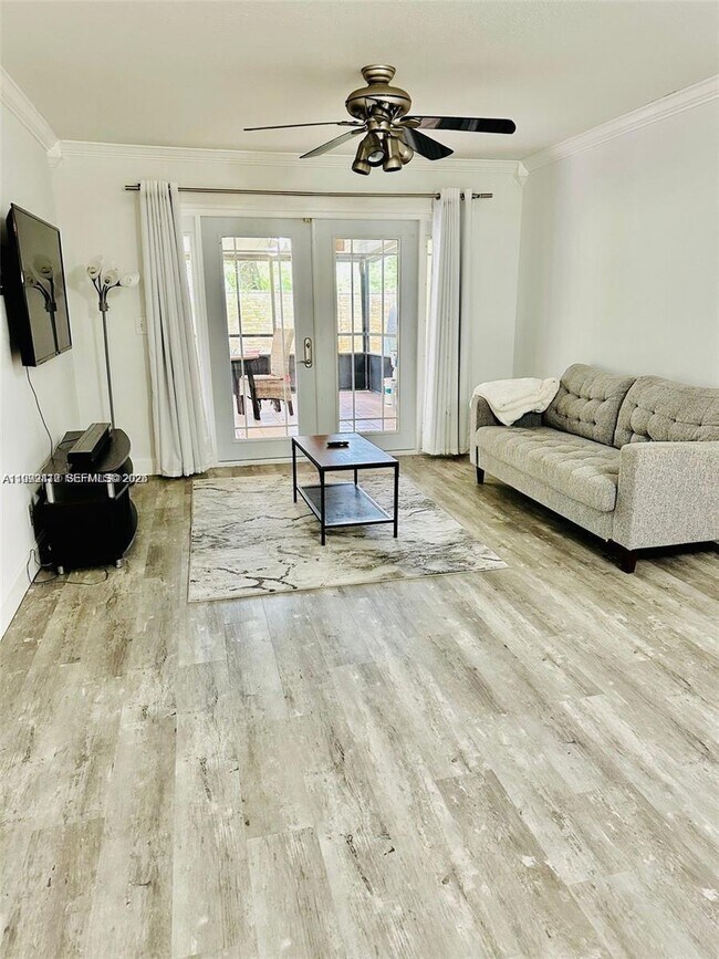 Foto del edificio - 5201 SW 31st Ave