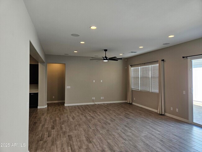 Foto del edificio - 3852 E Bartlett Way