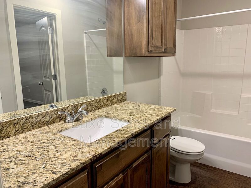 loca♡ loca♡ 4612 Z St, Washougal, WA 98671 | Zillow