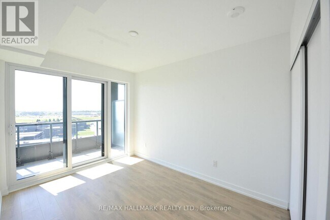 Building Photo - 1100 Sheppard Ave W