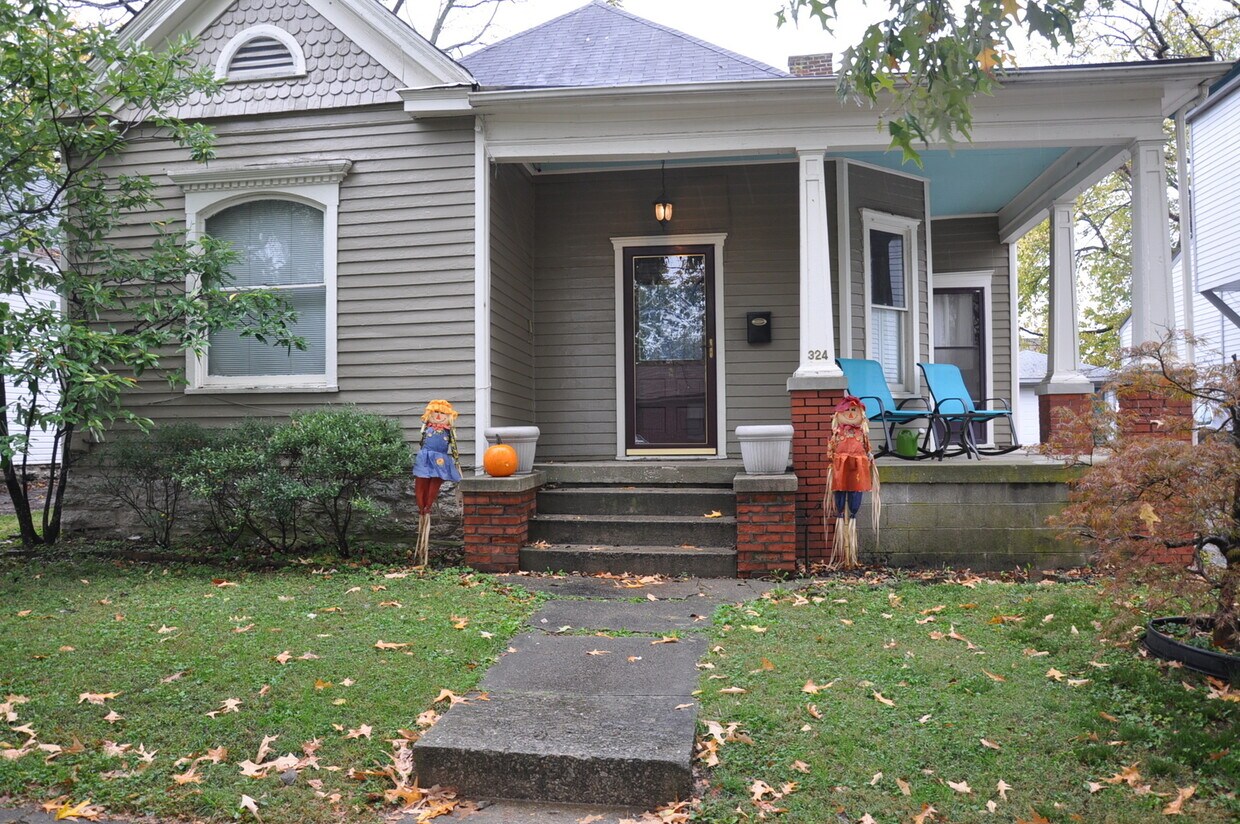 Foto principal - Now Pre-Leasing for Fall Semester 2024