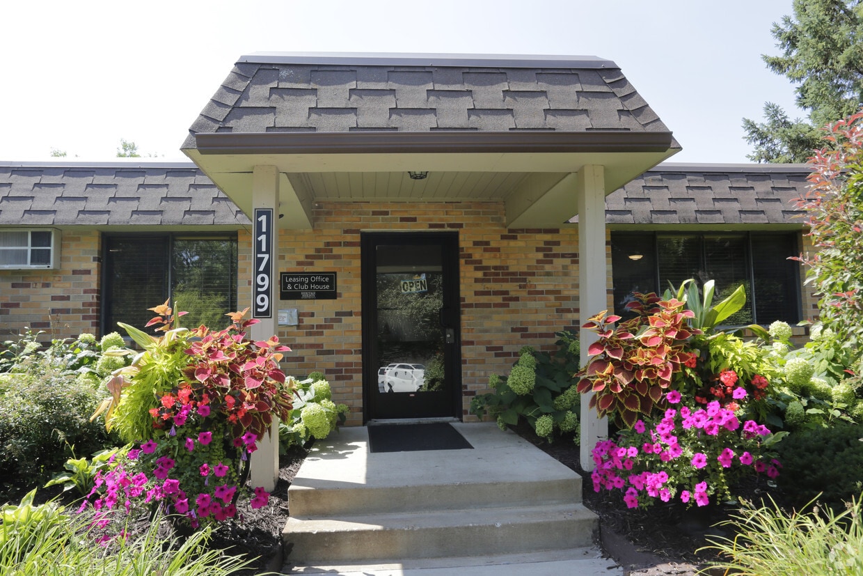 Heritage Heights Apartments Coon Rapids, MN