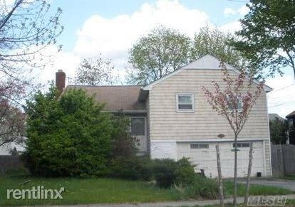 Foto principal - 5 br, 3 bath House - 543 S Bayview Ave