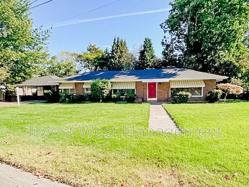 Primary Photo - 915 E Reserve St