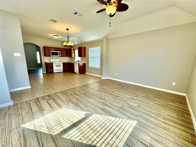 Foto del edificio - 7607 Legacy Pines Dr