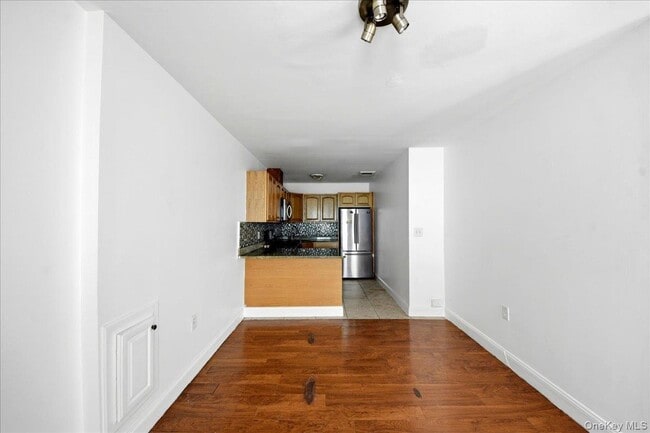 Building Photo - 2975 Edson Ave
