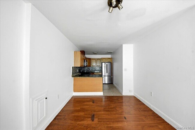 Foto del edificio - 2975 Edson Ave