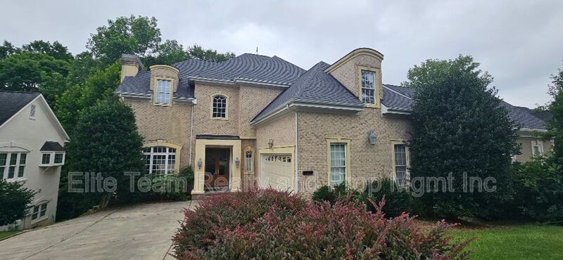 Foto principal - 6926 Linkside Ct