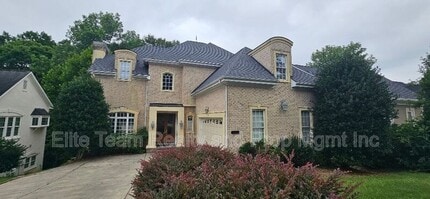 Building Photo - 6926 Linkside Ct