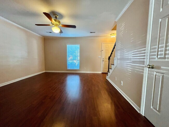 Foto del edificio - 2 Bed/ 1.5 Bath - Townhome in Cool Springs