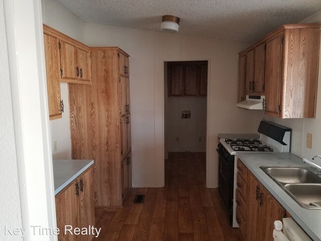 Building Photo - 2 br, 2 bath House - 1487 Paseo Redondo