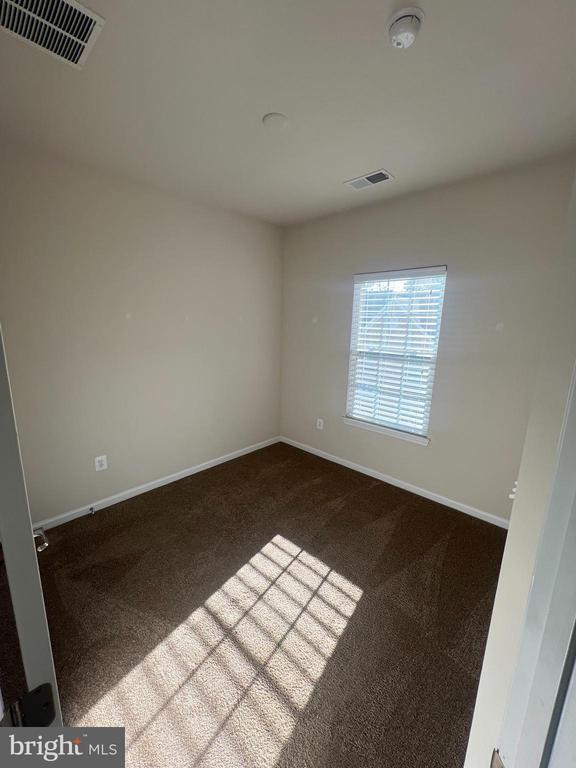 Building Photo - 9447 Paragon Ct