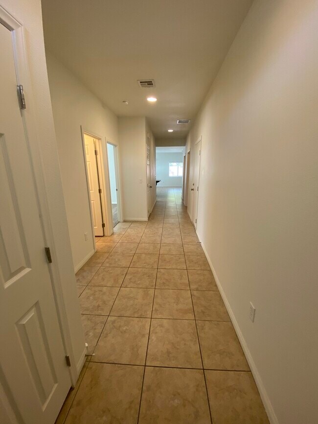 Foto del edificio - Spacious Single Story 3- Bedroom Home!