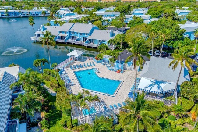 Foto del edificio - 716 Ocean Dunes Cir