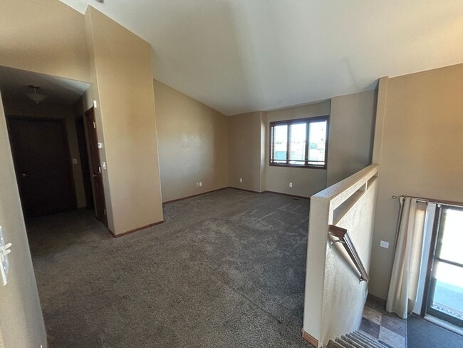 Building Photo - Lovely 4 bedroom home in Great Location!
