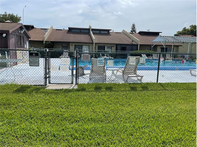 Foto del edificio - 2205 Knights Rd