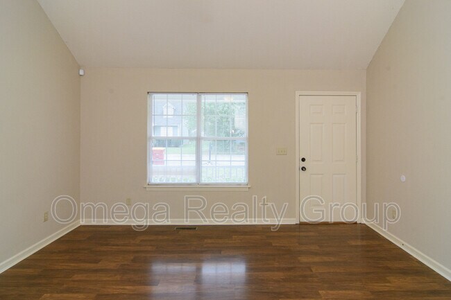 Building Photo - 6742 Crossbrook Ln