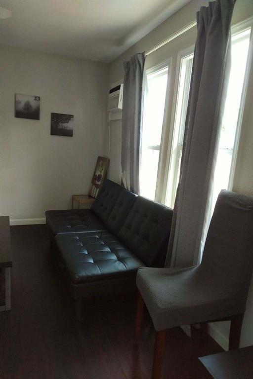 Foto del edificio - 4115 Walker St