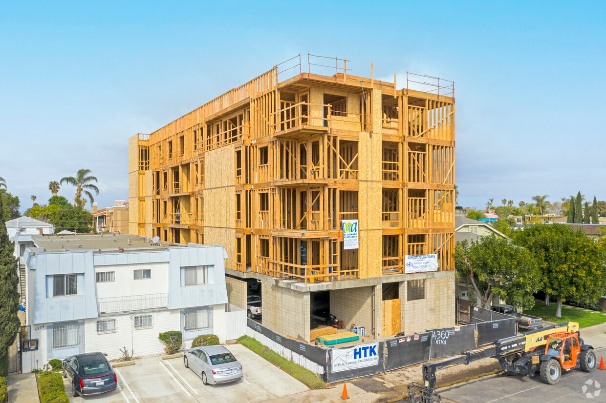 Building Photo - 4360 Utah St