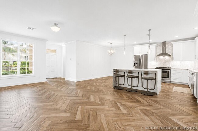 Foto del edificio - 350 SW 8th St