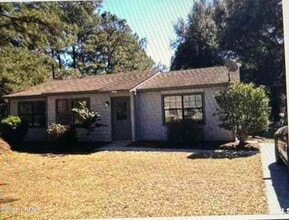 Building Photo - 3083 Clydesdale Cir S