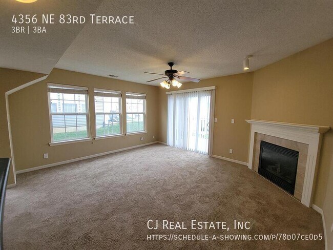 Foto del edificio - 4356 NE 83rd Terrace