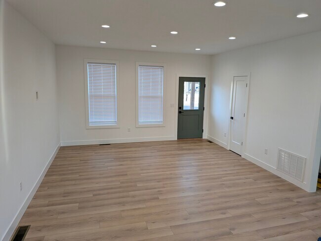 Foto del edificio - 152 Robin Rd