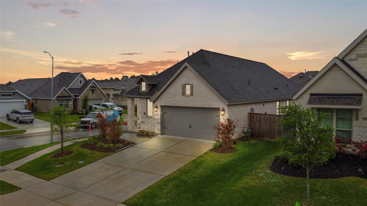 Foto principal - 1354 Lakeside Crk Rd