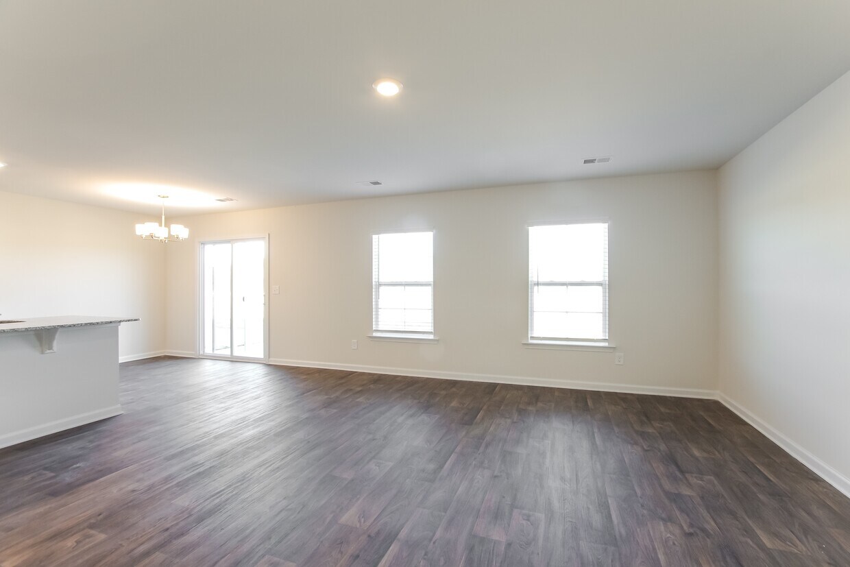 Foto principal - 138 King Buck Dr