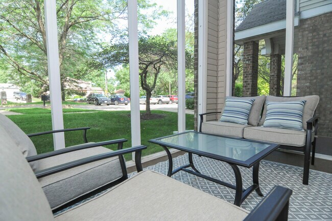 Porche cubierto - Yorktown Estates