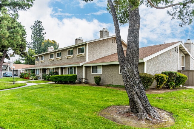 Building Photo - Vista Loma Village
