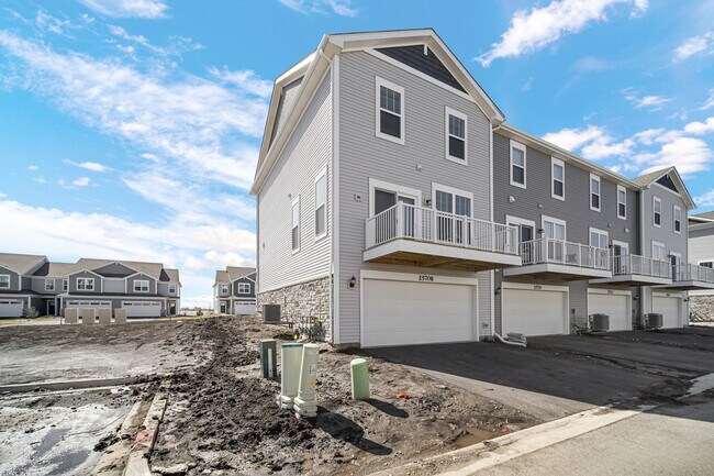 Foto del edificio - 25708 W Yorkshire Dr