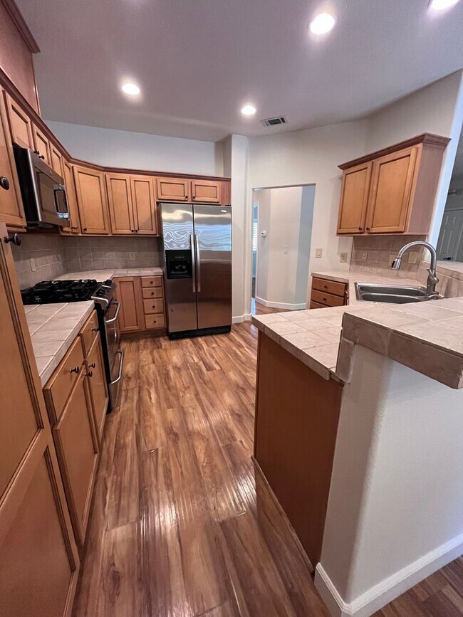 Foto del edificio - NICE HOME IN ORANGEVALE!!